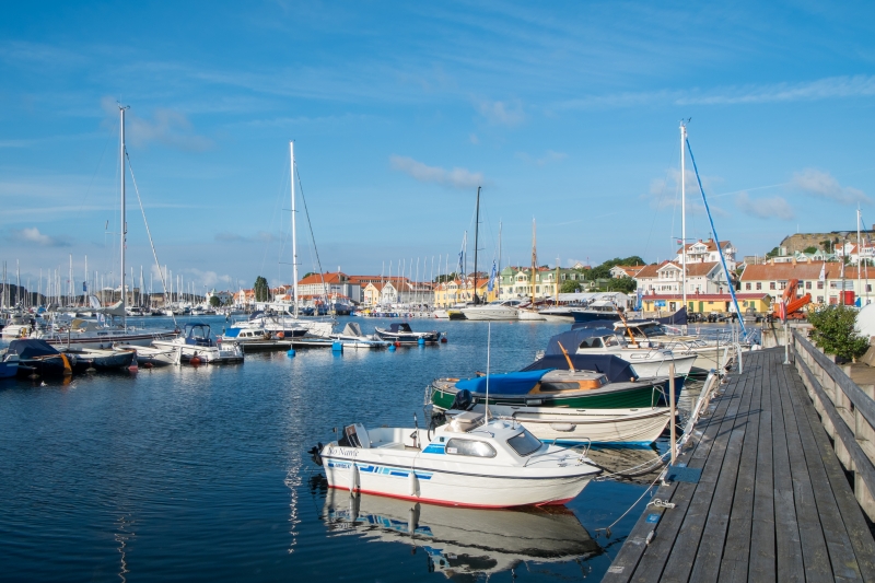 Småbåtar en sommarmorgon i Marstrand.